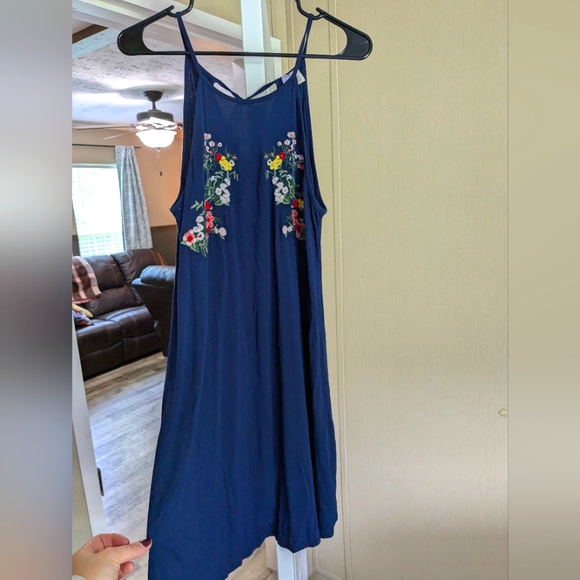 Alya Dresses & Skirts - Floral Embroidered Alya Navy Dress